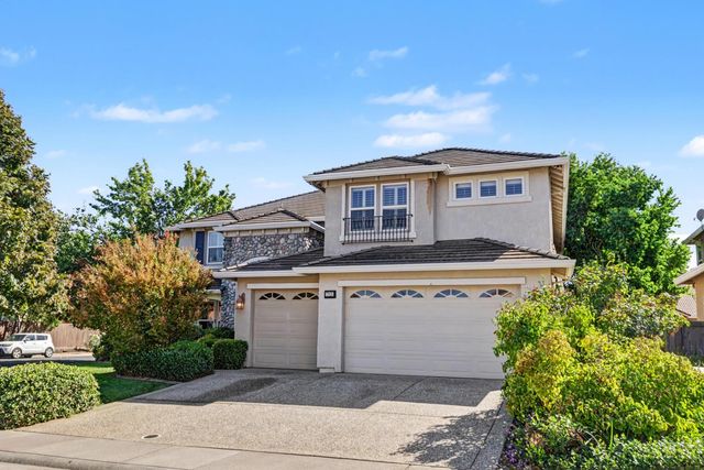 7121 Paul Do Mar Way, Elk Grove, CA 95757