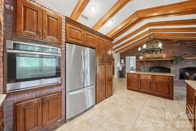 138 Whispering Pines Drive, Hudson, NC 28638