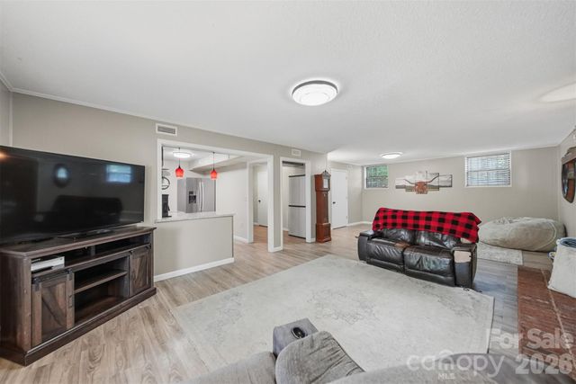 138 Whispering Pines Drive, Hudson, NC 28638