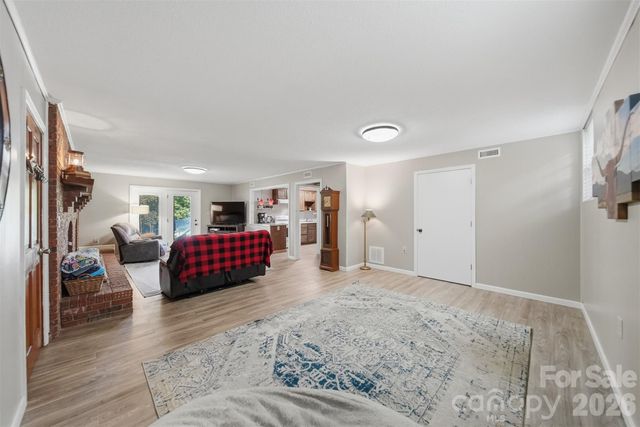 138 Whispering Pines Drive, Hudson, NC 28638