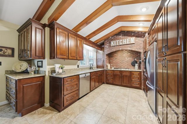 138 Whispering Pines Drive, Hudson, NC 28638