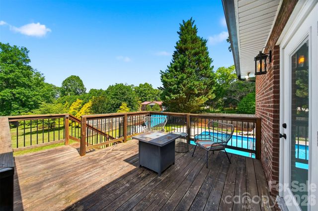 138 Whispering Pines Drive, Hudson, NC 28638