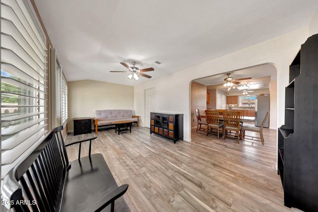 10309 W FLORIADE Drive, Sun City, AZ 85351