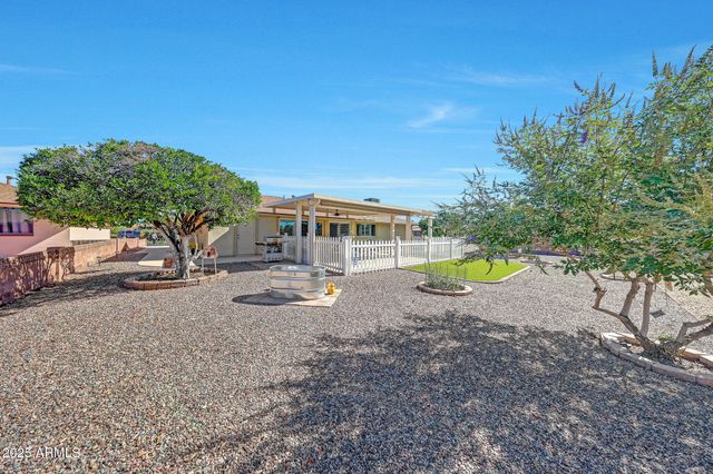 10309 W FLORIADE Drive, Sun City, AZ 85351