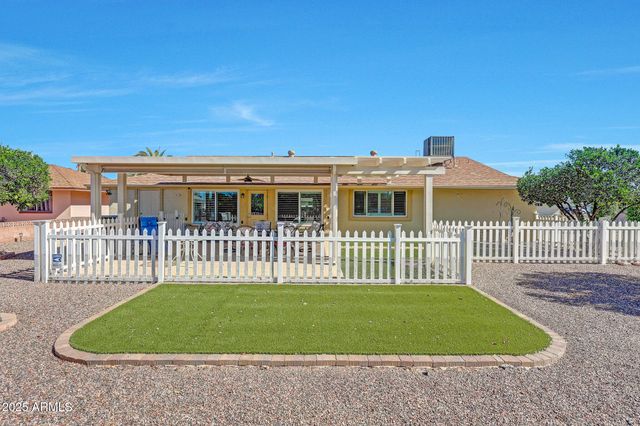 10309 W FLORIADE Drive, Sun City, AZ 85351