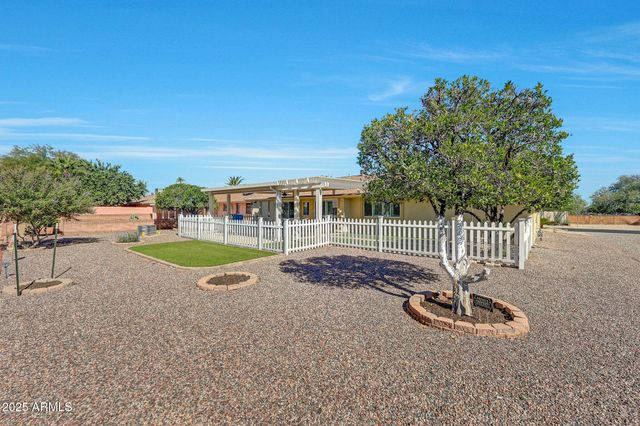 10309 W FLORIADE Drive, Sun City, AZ 85351