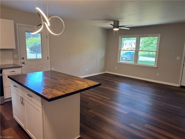 6529 Benson Lane, Pfafftown, NC 27040