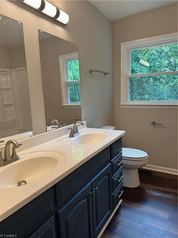 6529 Benson Lane, Pfafftown, NC 27040