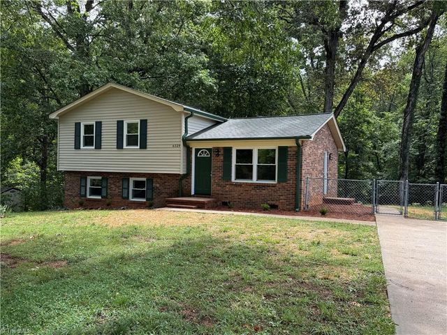 6529 Benson Lane, Pfafftown, NC 27040