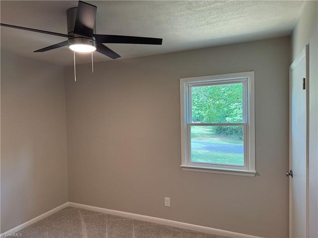 6529 Benson Lane, Pfafftown, NC 27040