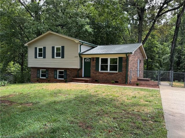 6529 Benson Lane, Pfafftown, NC 27040