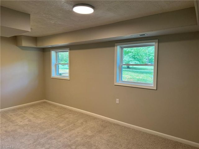 6529 Benson Lane, Pfafftown, NC 27040