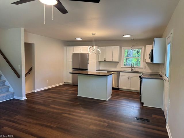 6529 Benson Lane, Pfafftown, NC 27040
