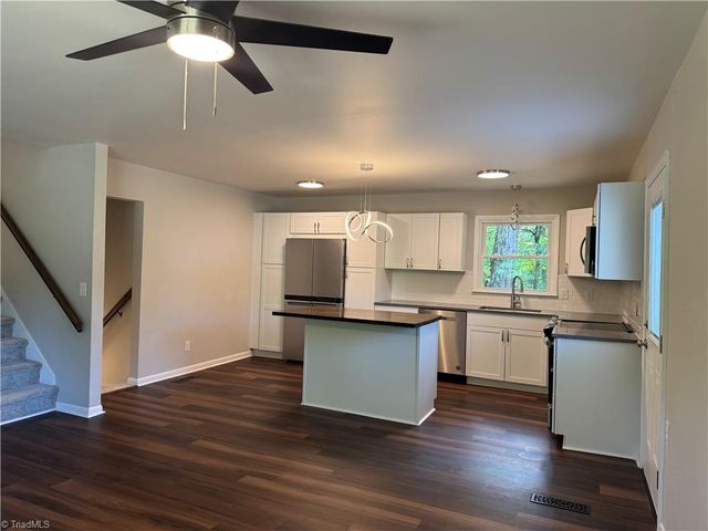 6529 Benson Lane, Pfafftown, NC 27040