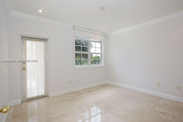 592 Fernwood Road B, Key Biscayne, FL 33149