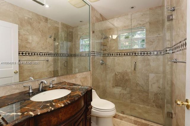 592 Fernwood Road B, Key Biscayne, FL 33149