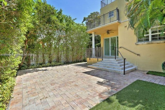 592 Fernwood Road B, Key Biscayne, FL 33149