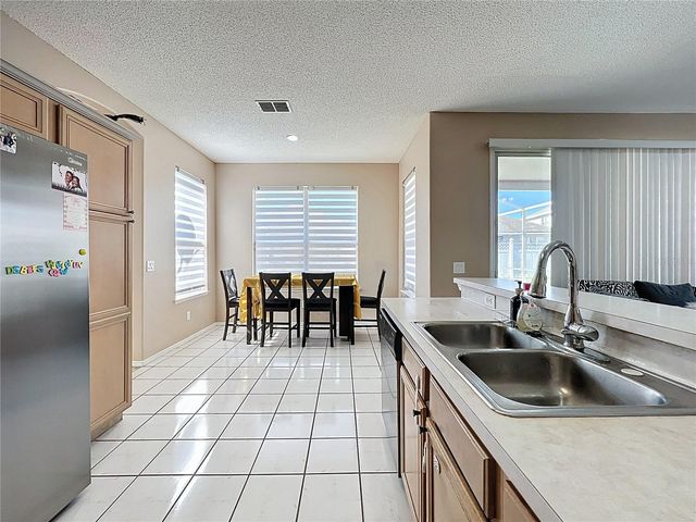 15000 LAKE AZURE DRIVE, Orlando, FL 32824