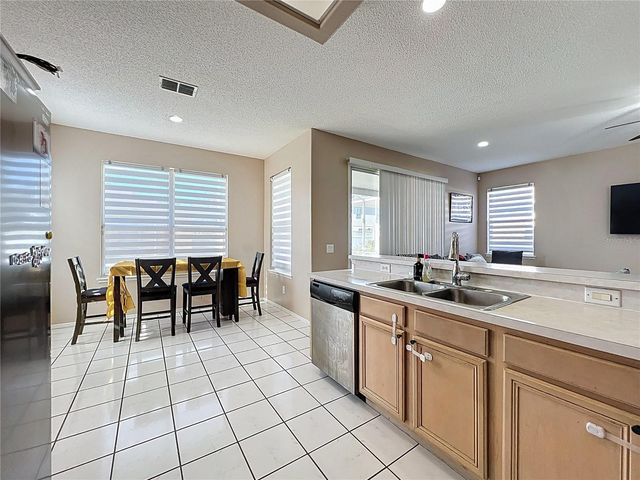 15000 LAKE AZURE DRIVE, Orlando, FL 32824