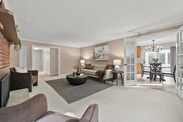 48 Catherine Dr, Peabody, MA 01960