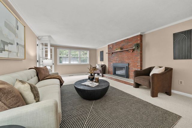 48 Catherine Dr, Peabody, MA 01960