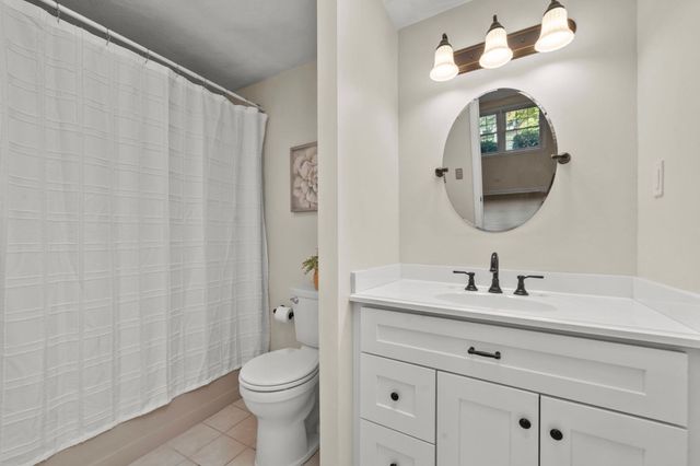 48 Catherine Dr, Peabody, MA 01960