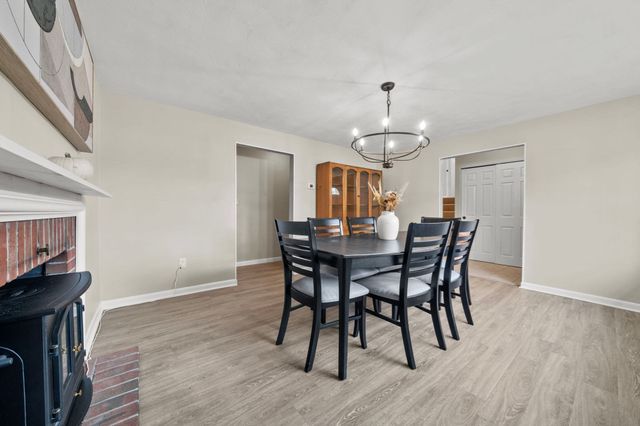 48 Catherine Dr, Peabody, MA 01960