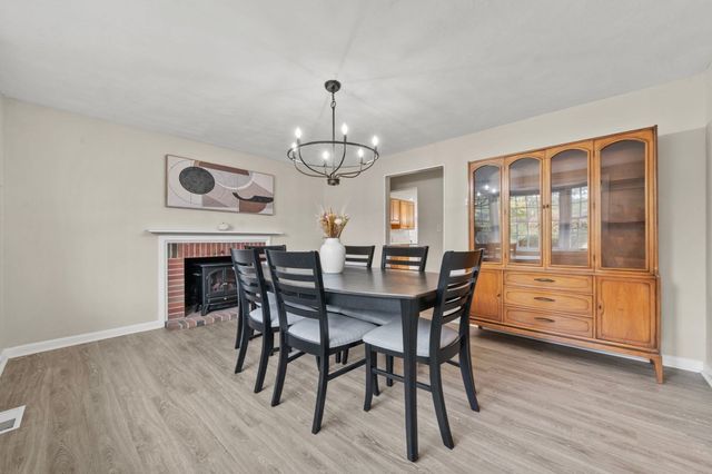48 Catherine Dr, Peabody, MA 01960