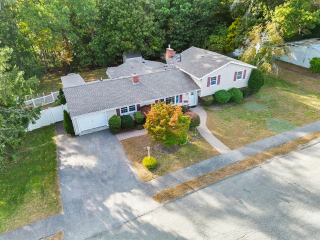 48 Catherine Dr, Peabody, MA 01960