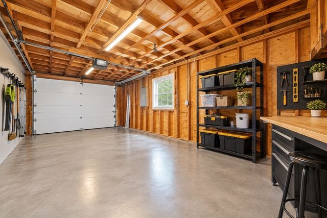 48 Catherine Dr, Peabody, MA 01960