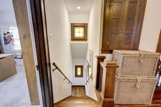 19 Oakdale Boulevard, Pleasant Ridge, MI 48069