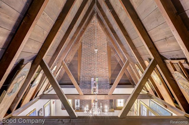 19 Oakdale Boulevard, Pleasant Ridge, MI 48069