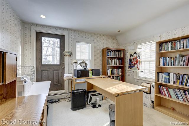 19 Oakdale Boulevard, Pleasant Ridge, MI 48069