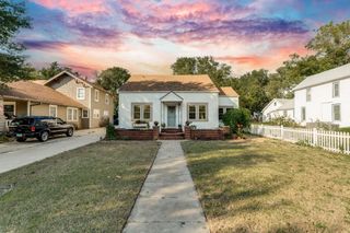 118 E Broadway Ave, Augusta, KS 67010