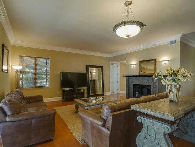 600 GARRISON COVE LANE 2B, Tampa, FL 33602