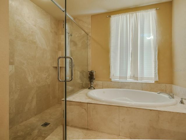600 GARRISON COVE LANE 2B, Tampa, FL 33602