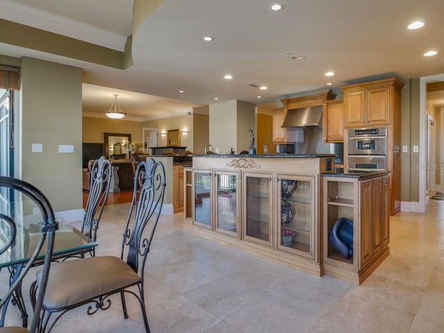 600 GARRISON COVE LANE 2B, Tampa, FL 33602