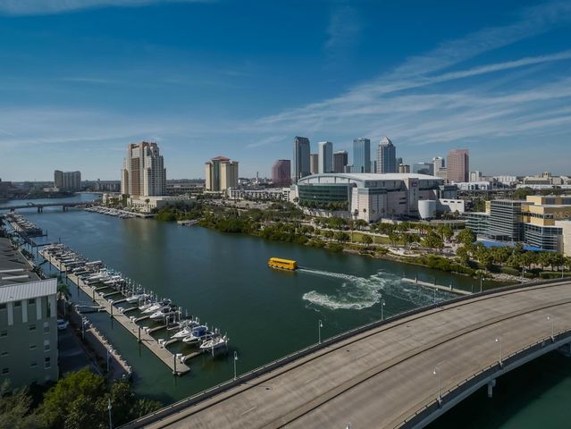 600 GARRISON COVE LANE 2B, Tampa, FL 33602