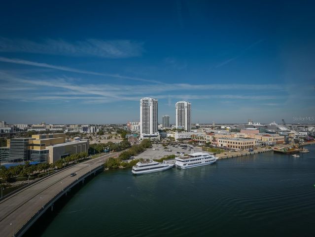 600 GARRISON COVE LANE 2B, Tampa, FL 33602