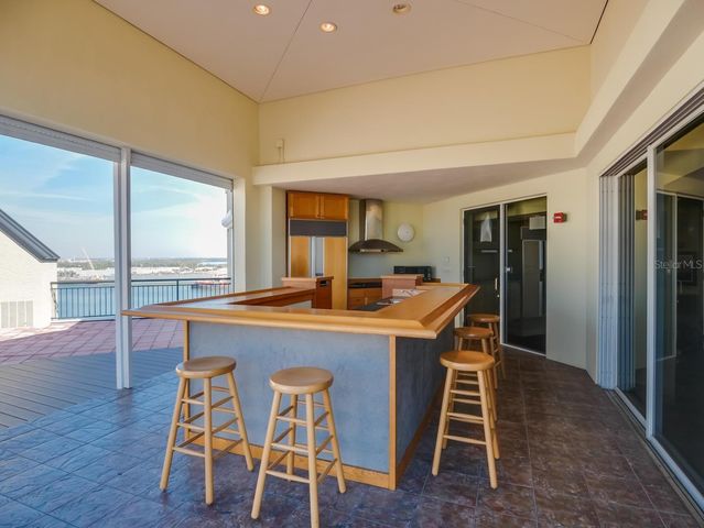 600 GARRISON COVE LANE 2B, Tampa, FL 33602