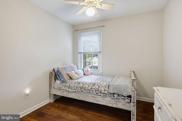 28720 GREENBERRY DR, Gaithersburg, MD 20882