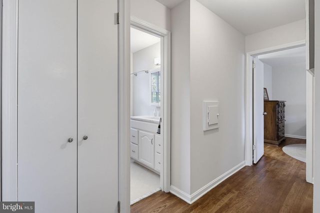 28720 GREENBERRY DR, Gaithersburg, MD 20882