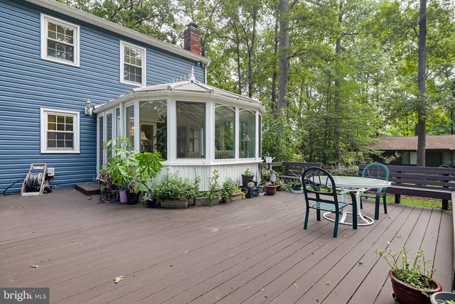 28720 GREENBERRY DR, Gaithersburg, MD 20882