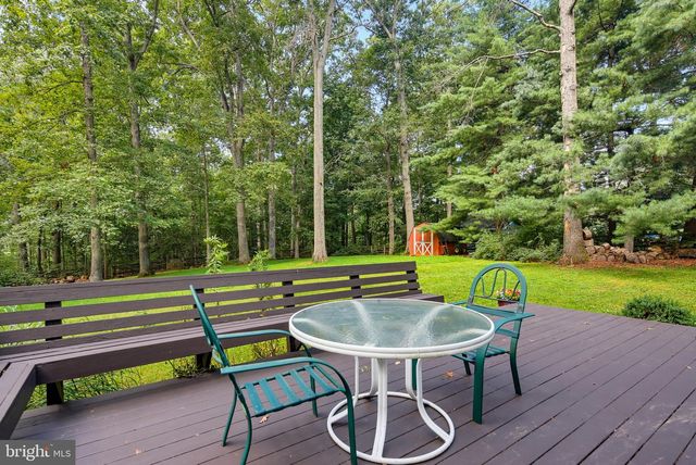 28720 GREENBERRY DR, Gaithersburg, MD 20882