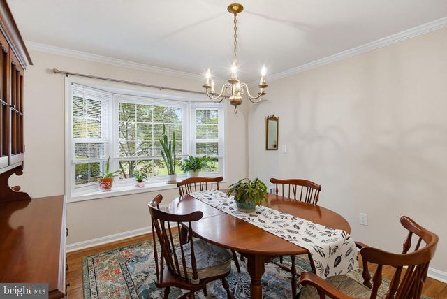 28720 GREENBERRY DR, Gaithersburg, MD 20882
