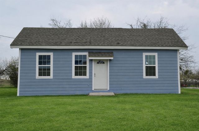 309 E Pine Street, Jacksboro, TX 76458