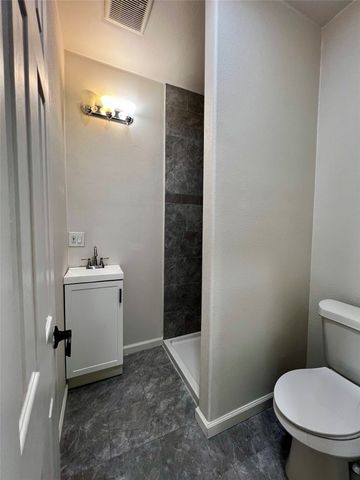 309 E Pine Street, Jacksboro, TX 76458