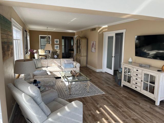 3401 Spanish Trail 455, Delray Beach, FL 33483