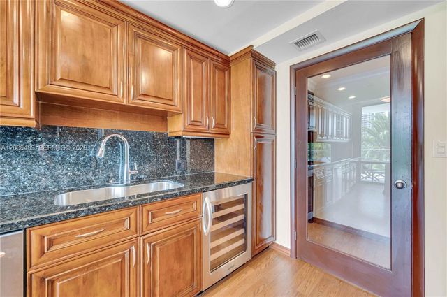 2800 Island Blvd 603, Aventura, FL 33160