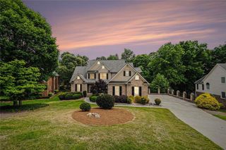 4621 Chartwell Chase Court, Flowery Branch, GA 30542